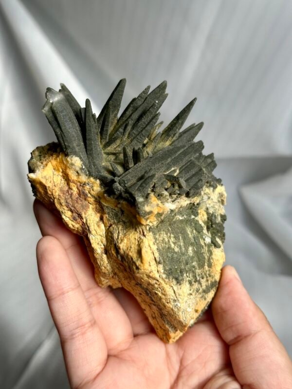 Nepalese Green Phantom Laser Wand Himalayan Crystal Cluster  12A