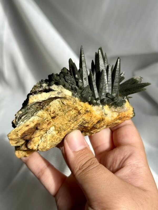 Nepalese Green Phantom Laser Wand Himalayan Crystal Cluster  12A