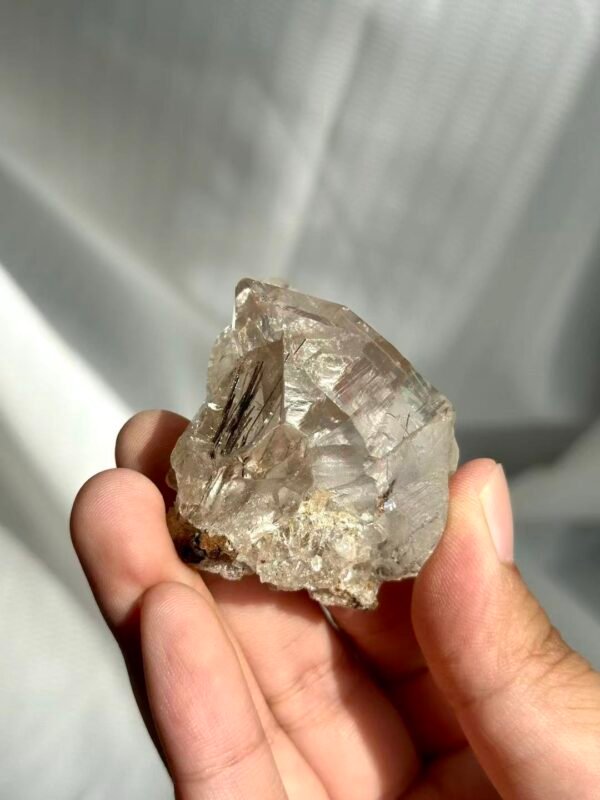 Rutile-included Transparent Himalayan Crystal 12J