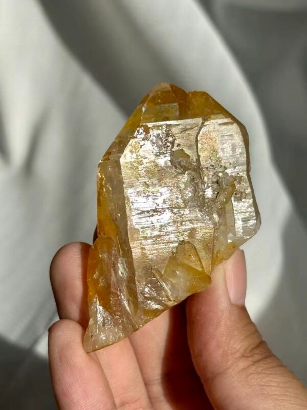 Rainbow-Sheen Golden Himalayan Crystal 12G