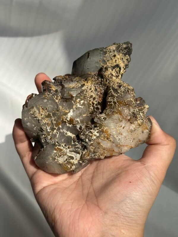 Black and gray Himalayan crystal cluster  09D