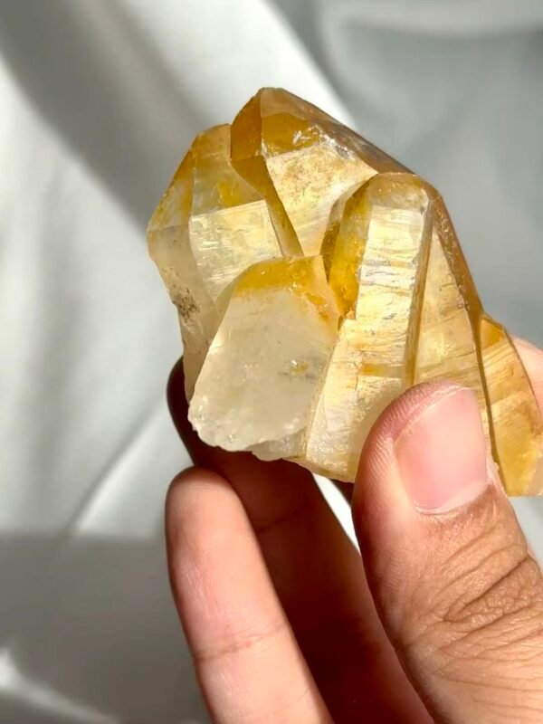 Rainbow-Sheen Golden Himalayan Crystal 12G