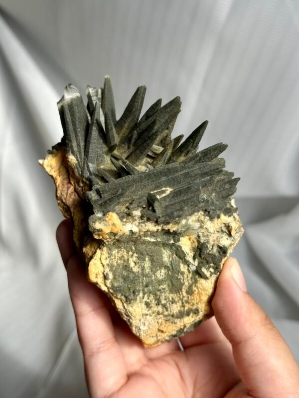 Nepalese Green Phantom Laser Wand Himalayan Crystal Cluster  12A