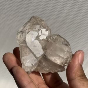 Himalaya interspersed with transparent white crystal   10G