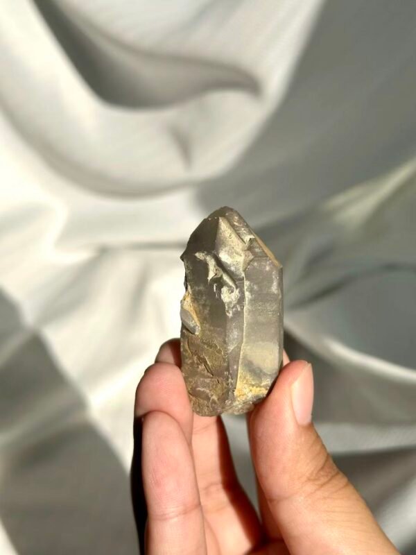 Himalayan Mini Single Crystal: Gray Hidden Mountain Pattern with Rainbow Sheen  13D