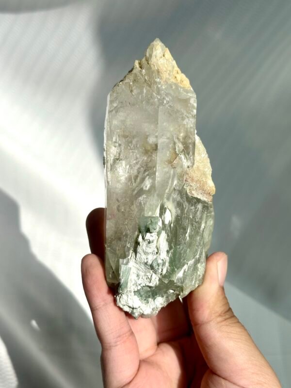 Blue-green rabbit hair symbiotic Himalayan interference pattern crystal  09E