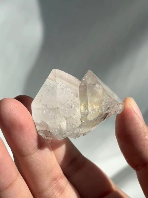 Twin Clear Himalayan Crystal  16L